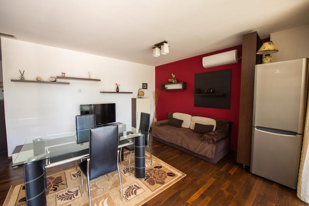 Coralia Luna Park Apartments Mamaia Exterior photo