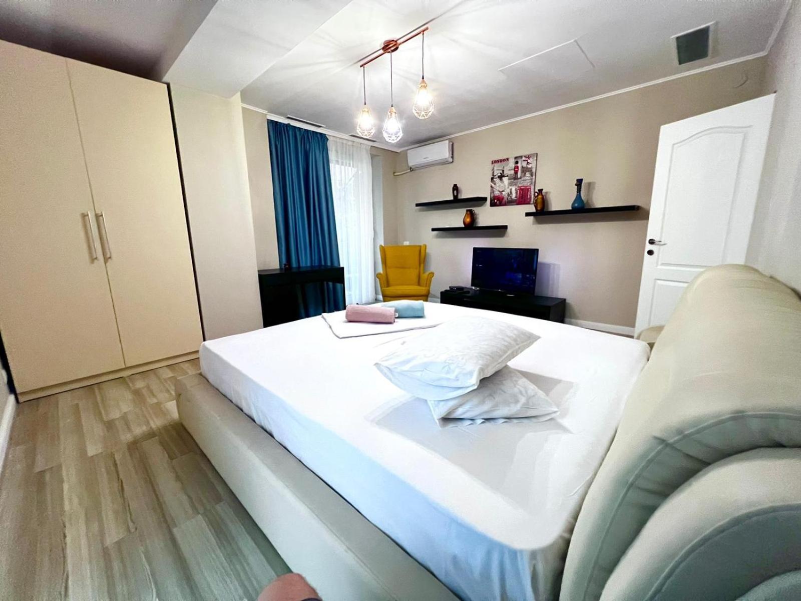 Coralia Luna Park Apartments Mamaia Exterior photo